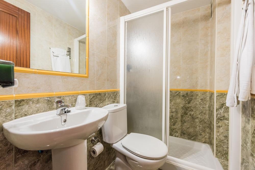 Hostal Arkanta Арганда-дель-Рей Экстерьер фото